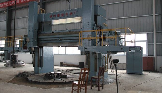 Vertical lathe in the TC machining hall