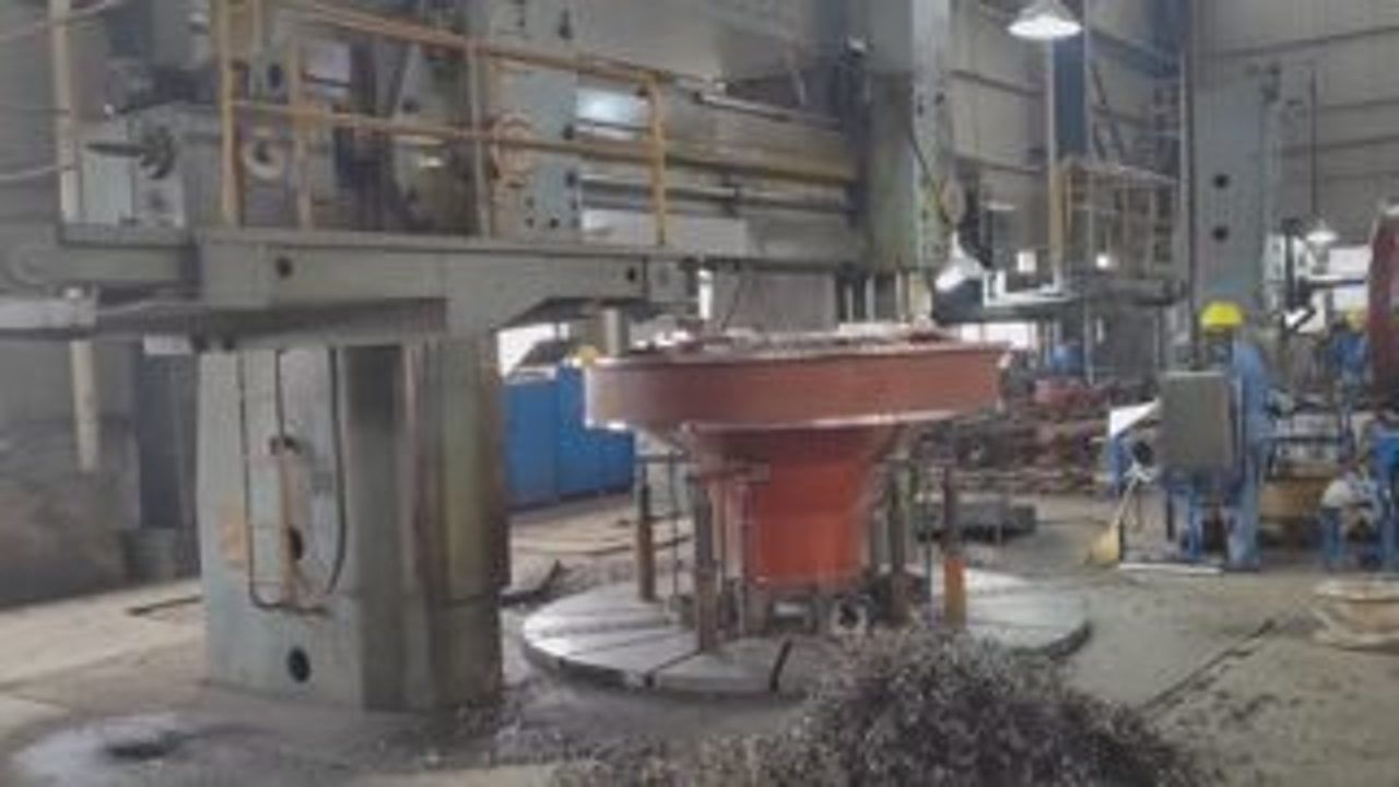 6.3m vertical lathe in operation