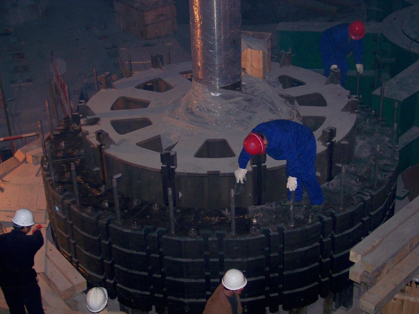 Large vertical Francis units for Shiyazi HPP