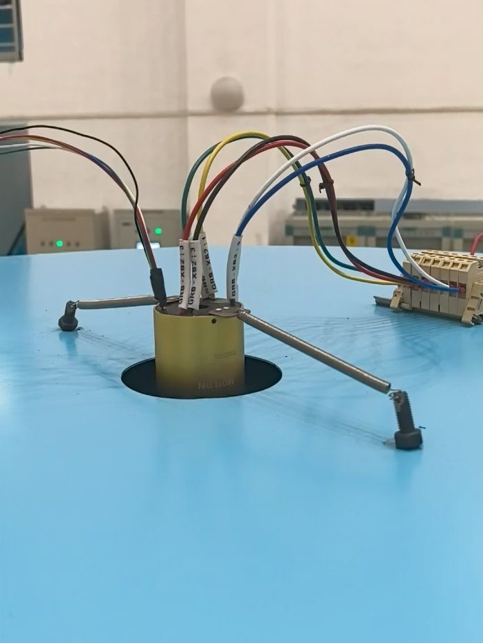 TCH-SLG Conductive Slip Ring Assembly