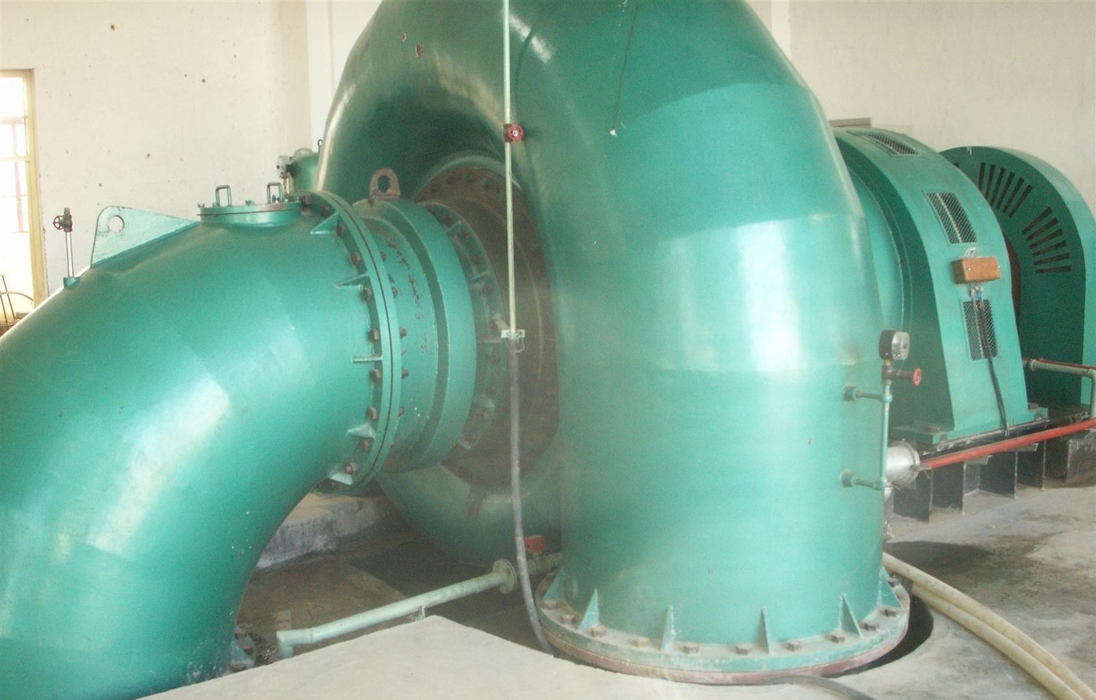 Close view of Francis spiral casing and generator at Yuzitang hydropower plant
