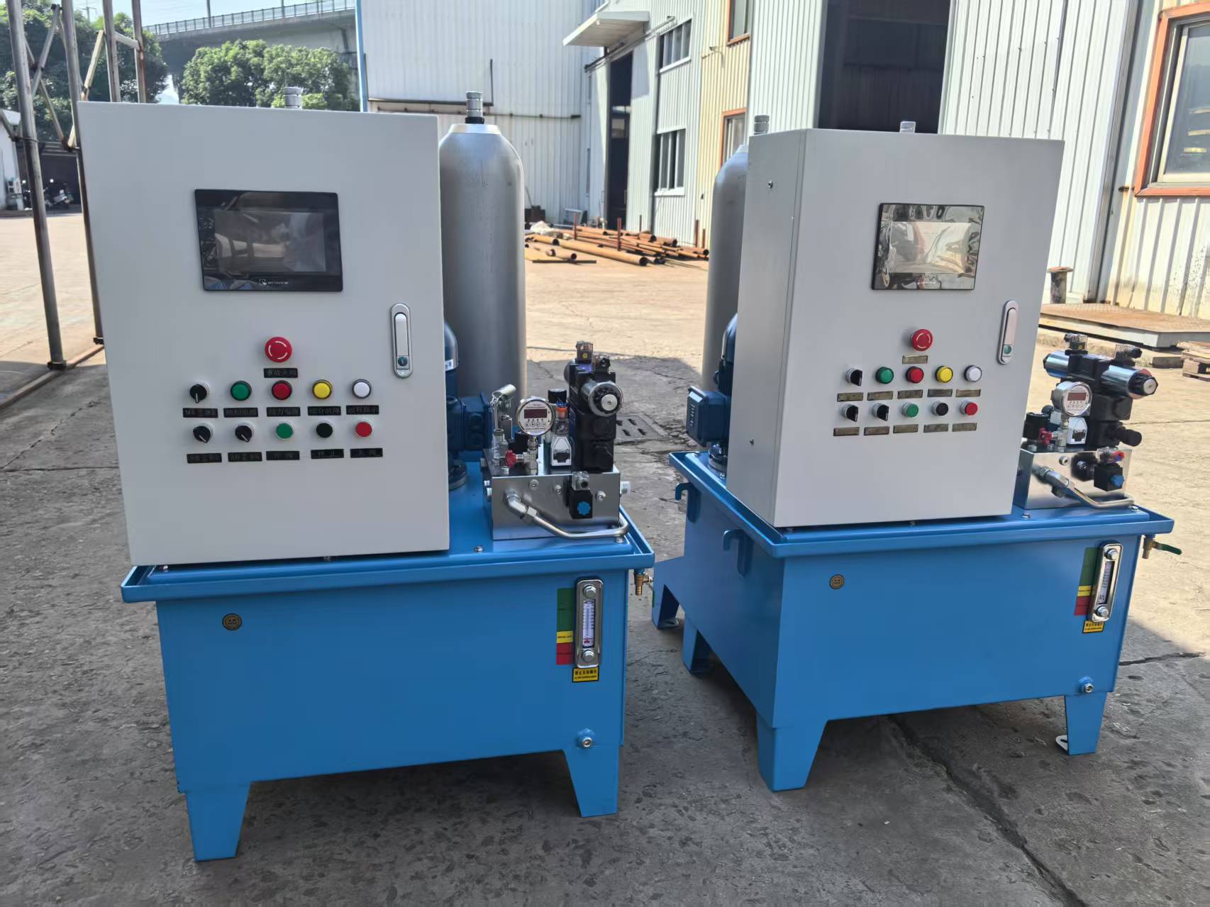 Hydraulic power unit with accumulator and PLC control for valve actuation